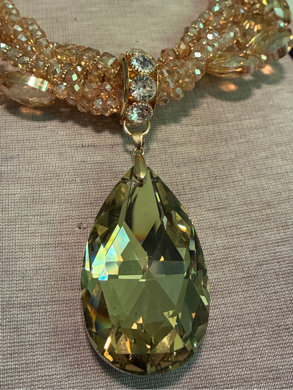 Christian Siriano New York Champagne Crystal Choker - Picture 3 of 7